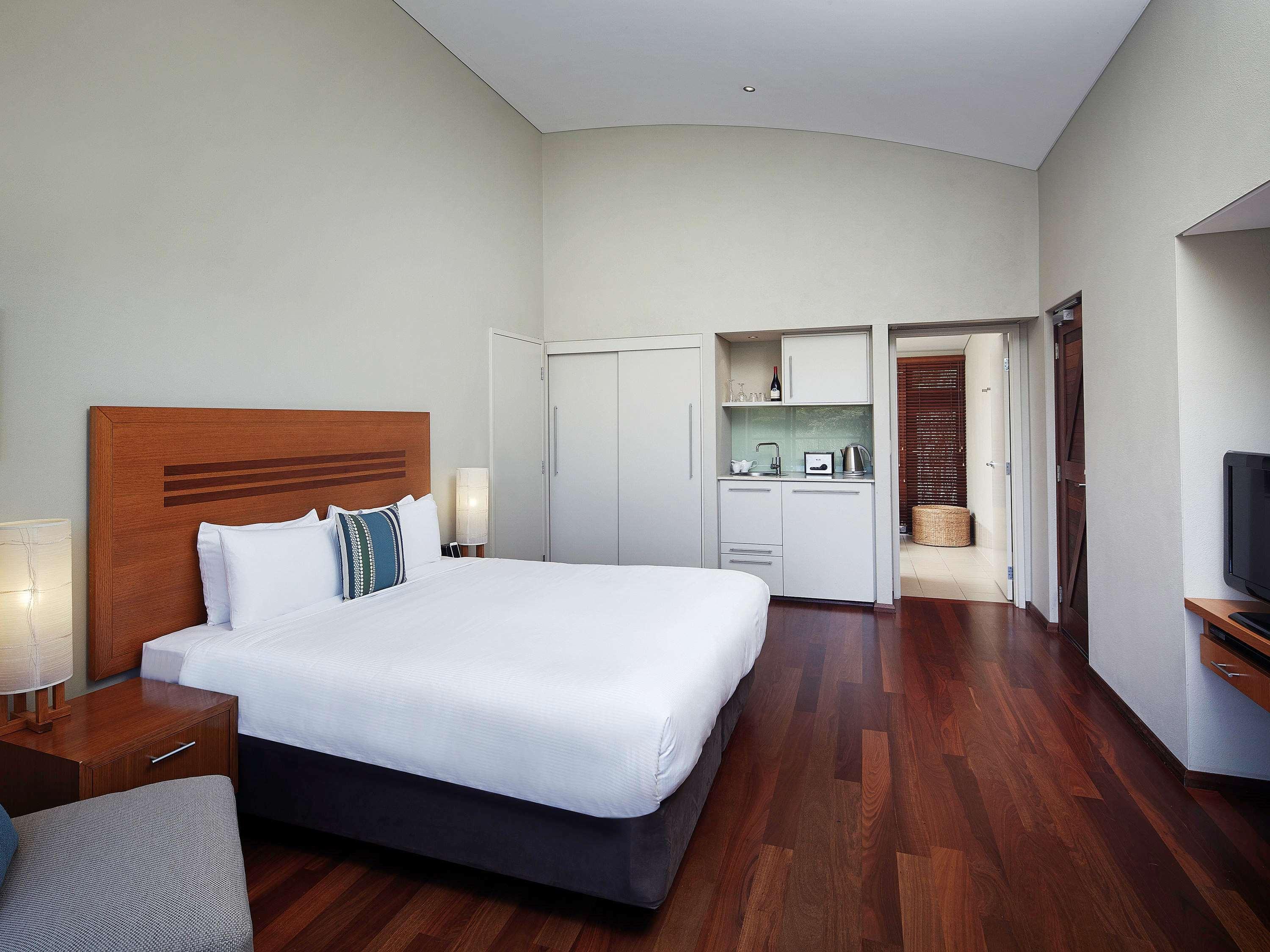 Pullman Bunker Bay Resort Margaret River Dunsborough Buitenkant foto A room at the hotel
