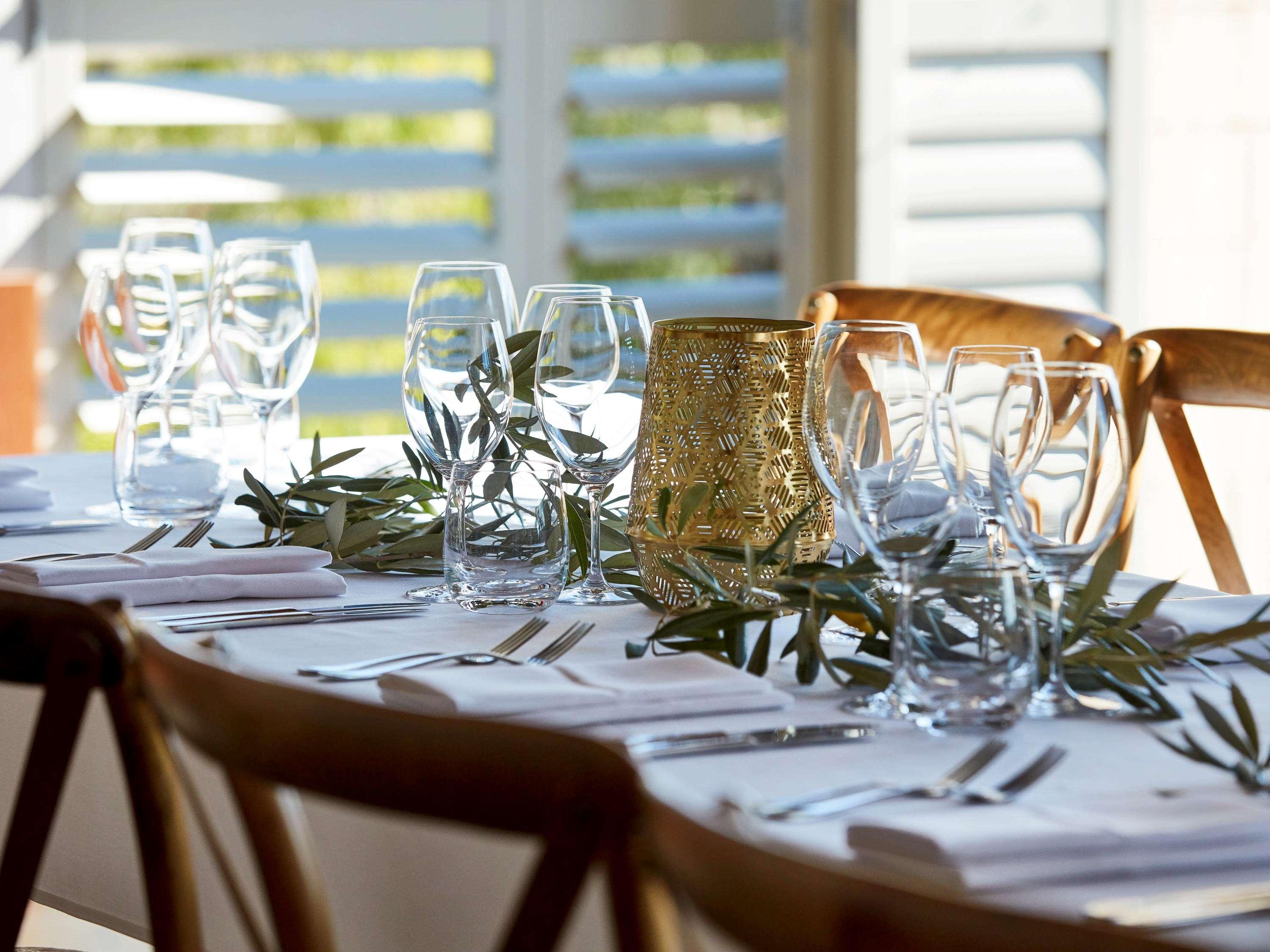 Pullman Bunker Bay Resort Margaret River Dunsborough Buitenkant foto A table set for a meal