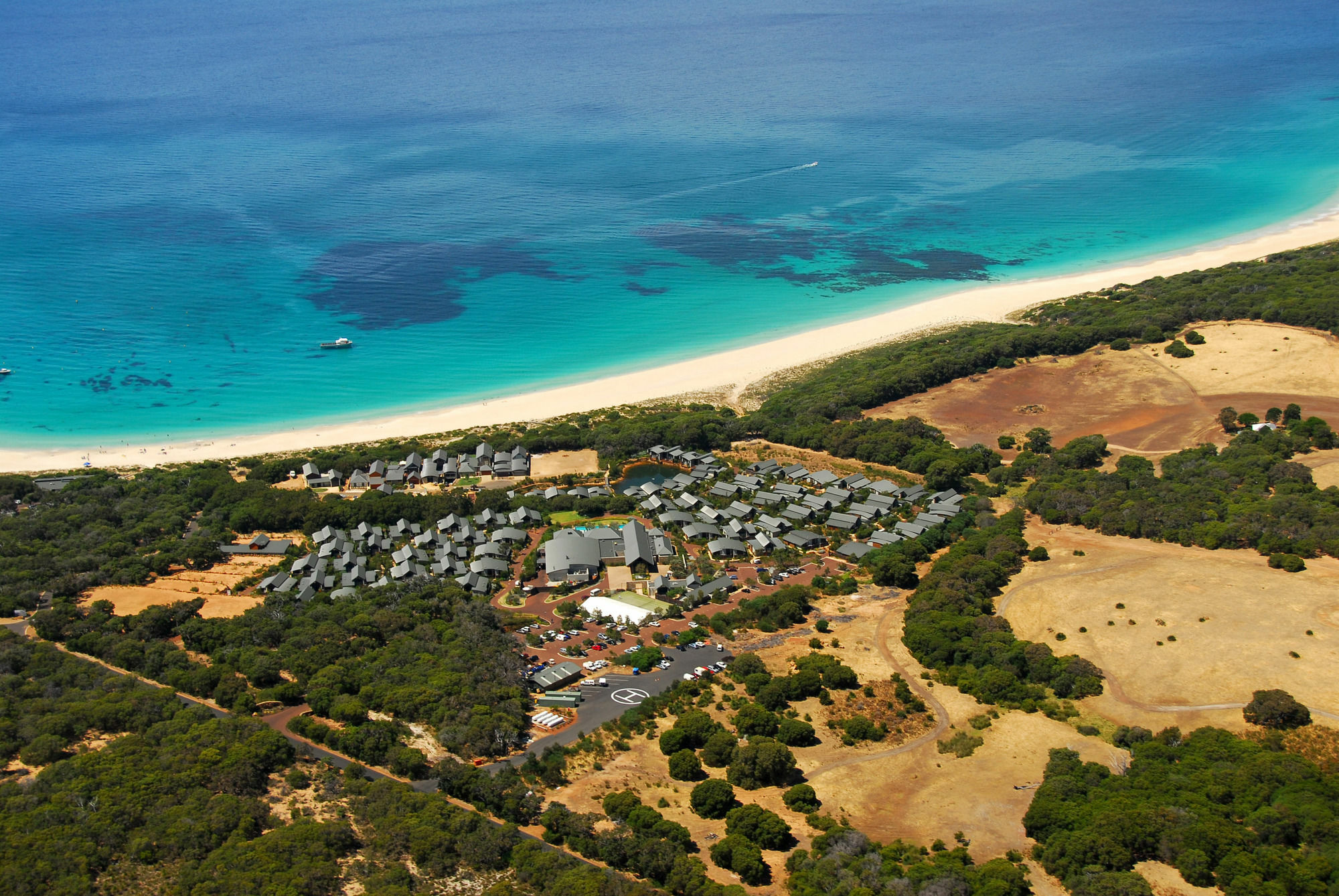 Pullman Bunker Bay Resort Margaret River Dunsborough Buitenkant foto Aerial view of the town